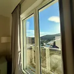 Apartment Czarna Gora 220 3*